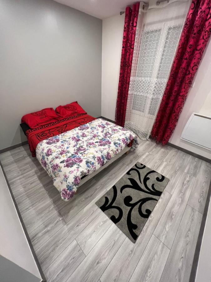 Zekri Apartment Livry-Gargan Exterior foto