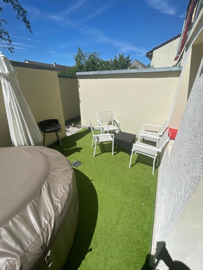 Zekri Apartment Livry-Gargan Exterior foto